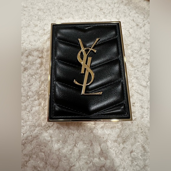 Yves Saint Laurent Other - Yves Saint Laurent Couture Mini Clutch Eyeshadow - Gold